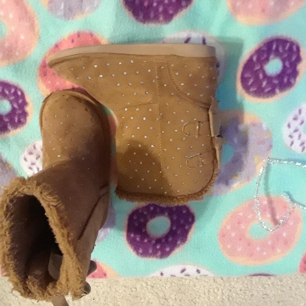 Brown boots